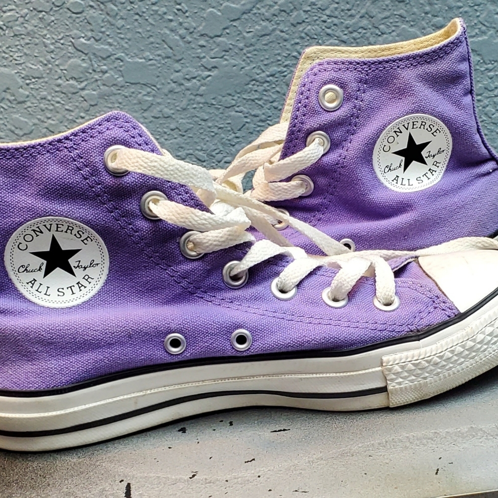 Purple Converse Size 6.5